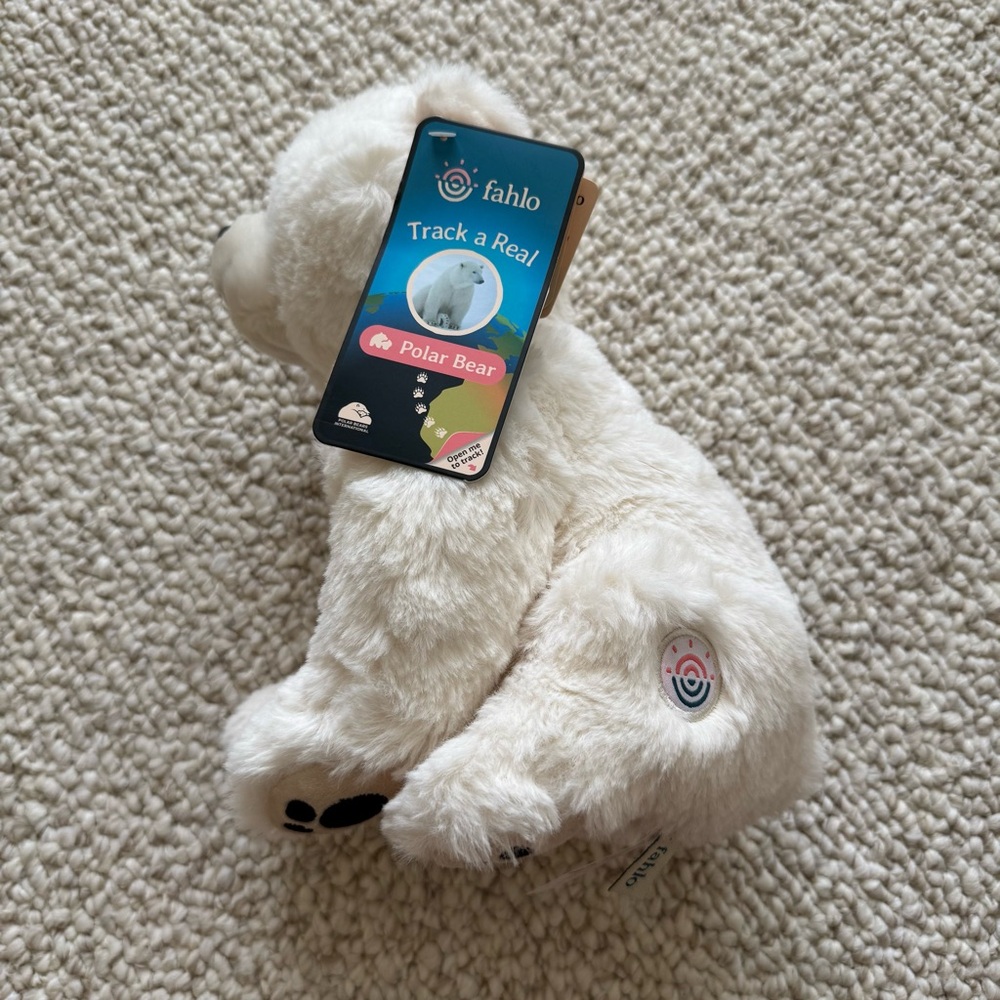 NWT Fahlo GPS Tracking Venture Polar Bear Plush Stuffed Animal - Picture 6 of 13